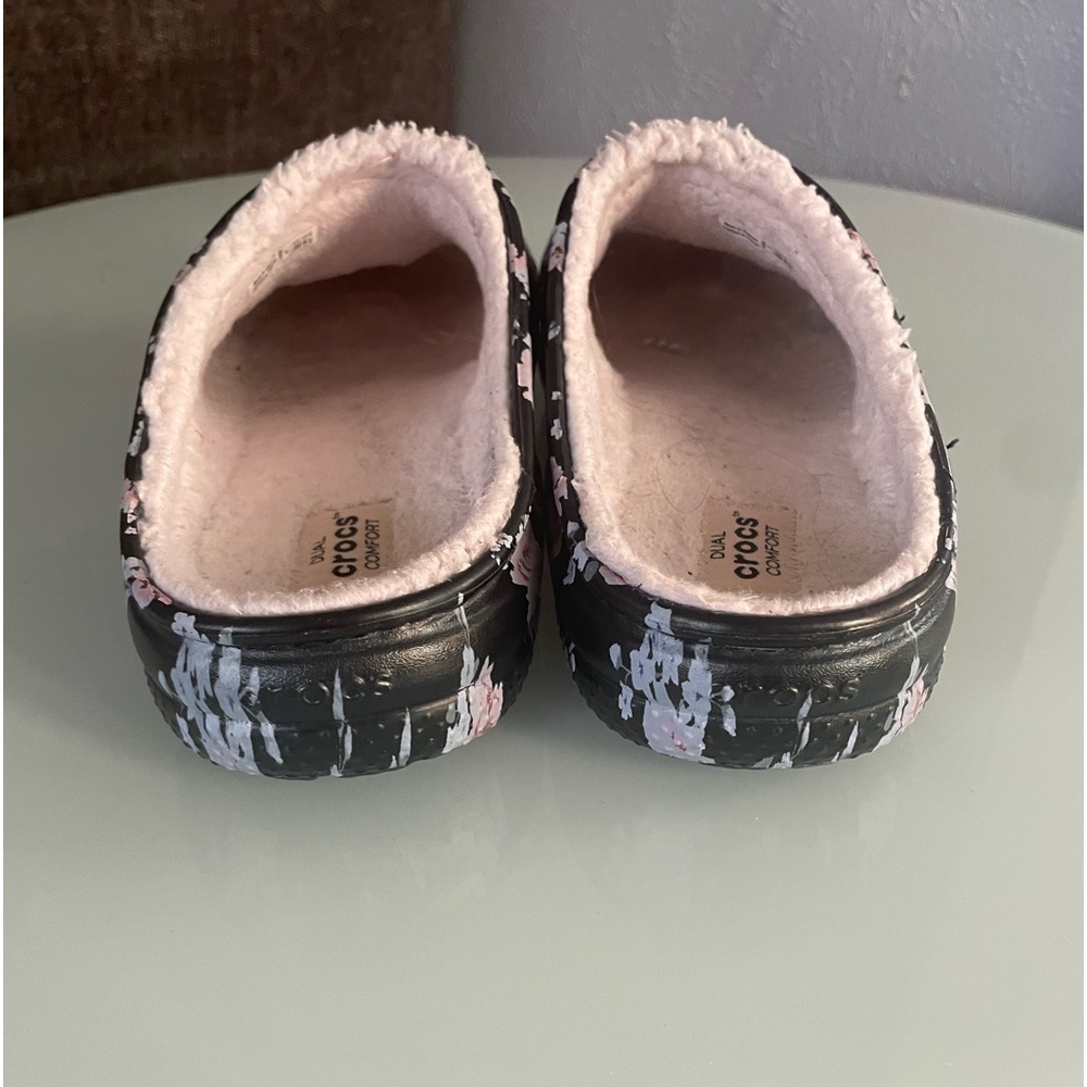 Floral crocs - Picture 3 of 5